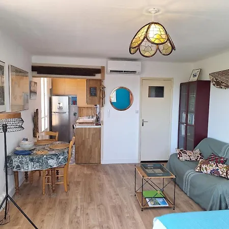 Lägenhet Avec Vue Panoramique En Centre-ville Hyères