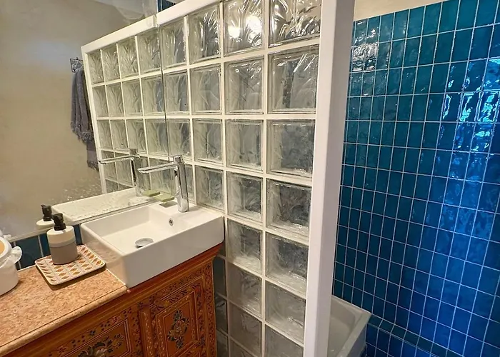 Avec Vue Panoramique En Centre-ville Lägenhet Hyères